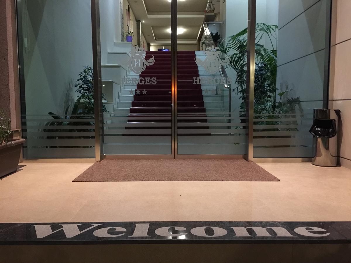 Herges Hotel Durres Exterior photo